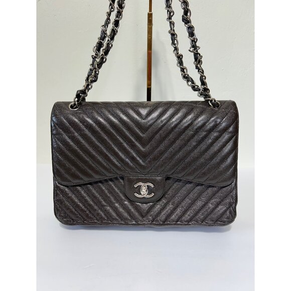 Chanel Double Flap Shoulder Bag - Picture 3 of 16